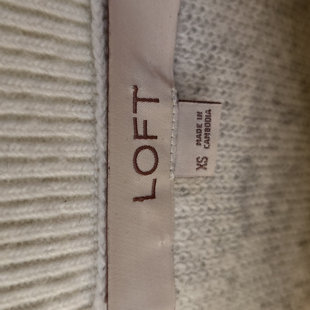 ANN TAYLOR LOFT Tiger Striped Sweater Gray Cream Ivory Animal Print WOOL Blend - Picture 2 of 6